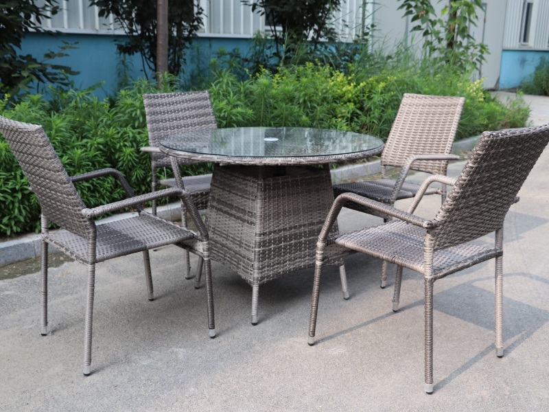 Oval Outdoor Dining Sets At Gardenman, Kettler Royal Garden Furniture Uk