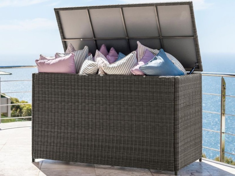 Nova Outdoor Living Heritage Large Rattan Storage Box with Cover
